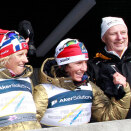 King Harald with Vibeke Skofterud and Marit Bjørgen after gold, women's relay (Photo: Lise Åserud / Scanpix)